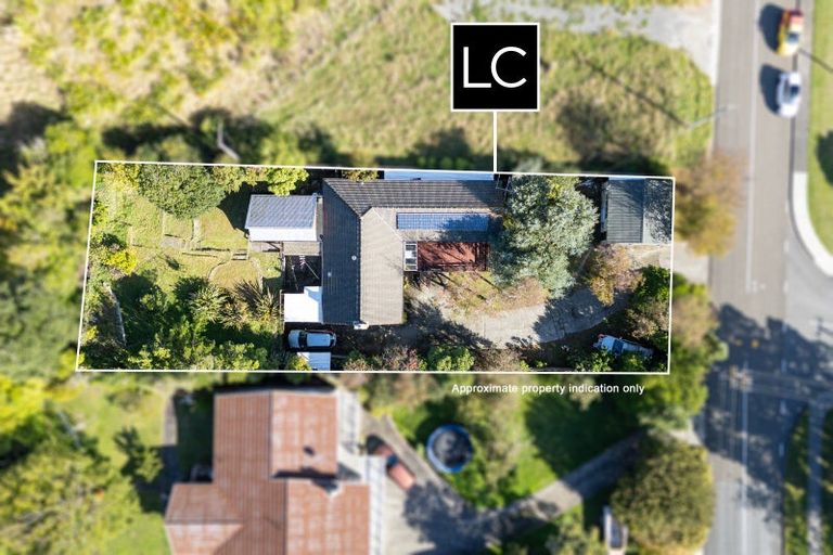 Photo of property in 20 Tremewan Street, Tawa, Wellington, 5028