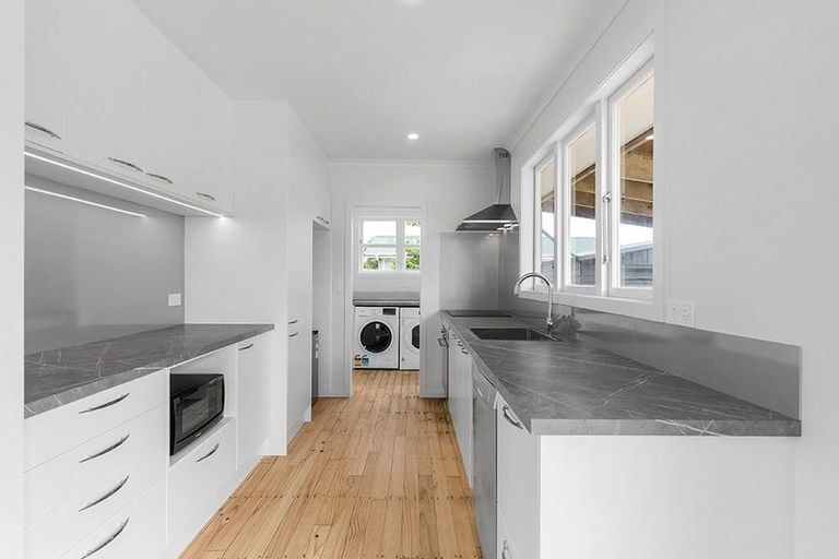 Photo of property in 2 Toi Grove, Turangi, 3334