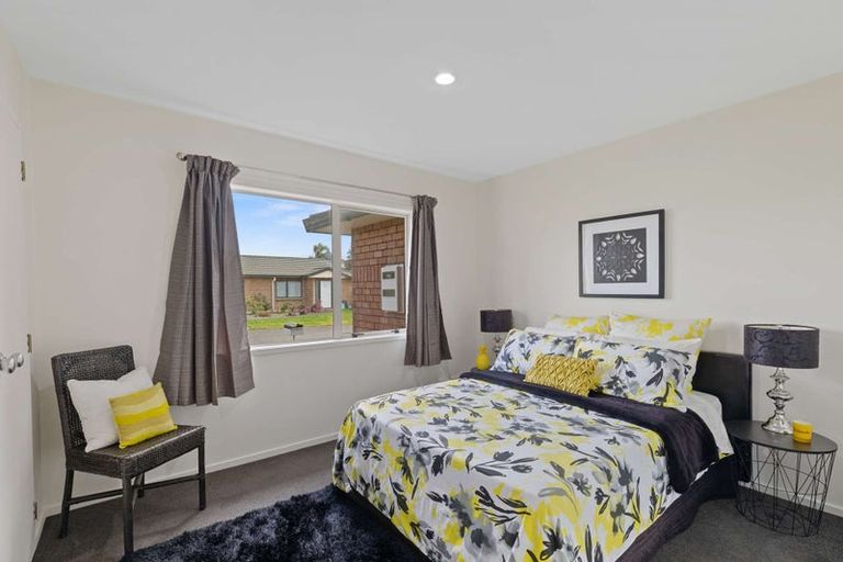 Photo of property in 11/15 O'sullivan Place, Waiuku, 2123