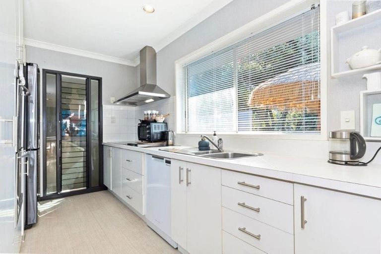 Photo of property in 33c Tay Street, Mount Maunganui, 3116