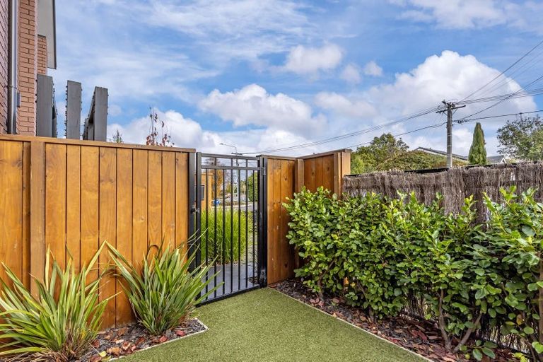 Photo of property in 2/64 Longfellow Street, Sydenham, Christchurch, 8023