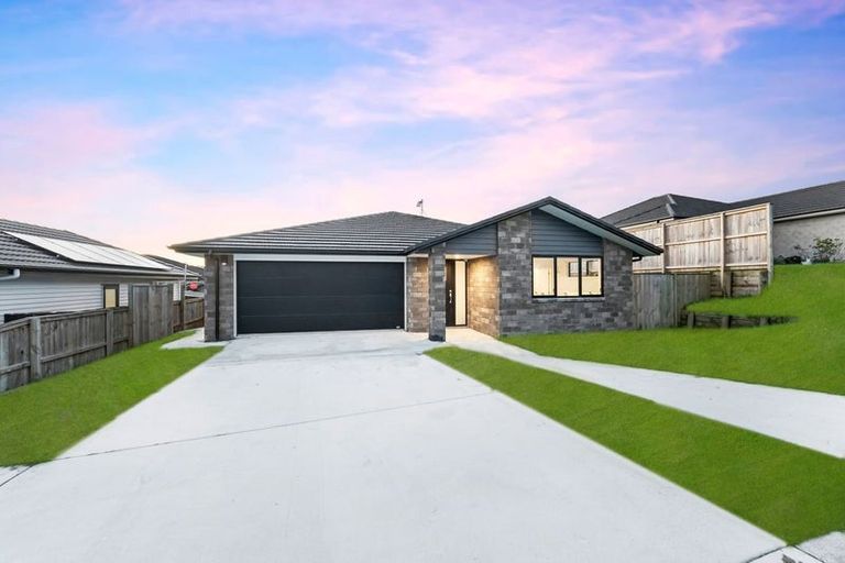 Photo of property in 3 Harris Place, Pokeno, 2402