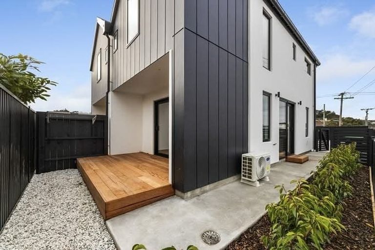 Photo of property in 24 Royal Crescent, Saint Kilda, Dunedin, 9012