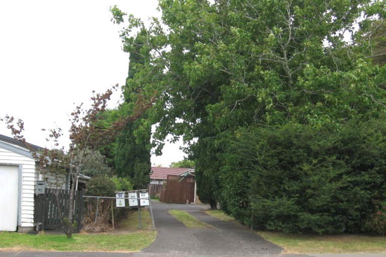 Photo of property in 1/89 Birkdale Road, Birkdale, Auckland, 0626