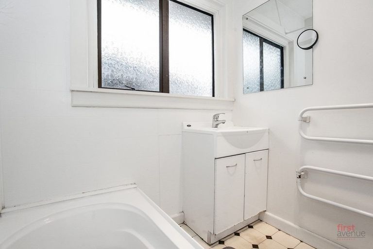 Photo of property in 16 Kerrs Road, Linwood, Christchurch, 8062