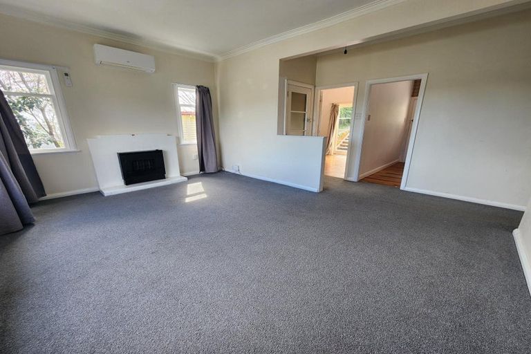 Photo of property in 27 Chesterton Street, Johnsonville, Wellington, 6037