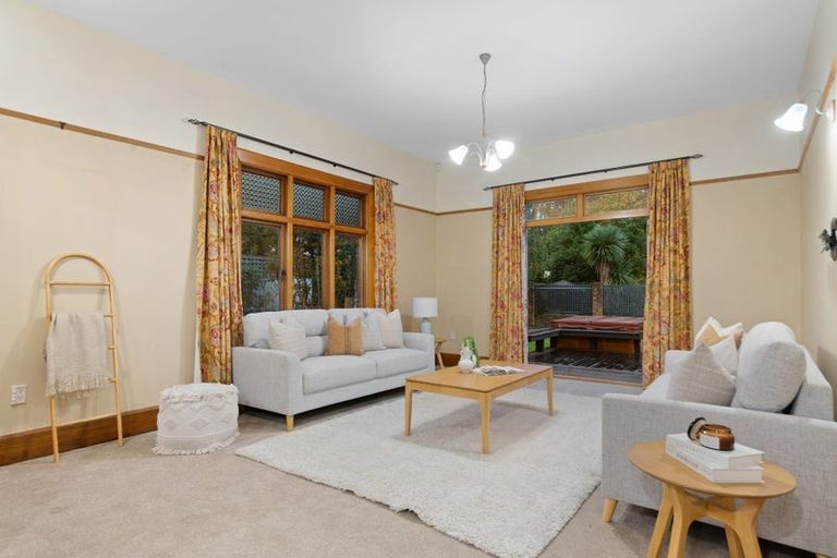 Photo of property in 91 Opawa Road, Opawa, Christchurch, 8023