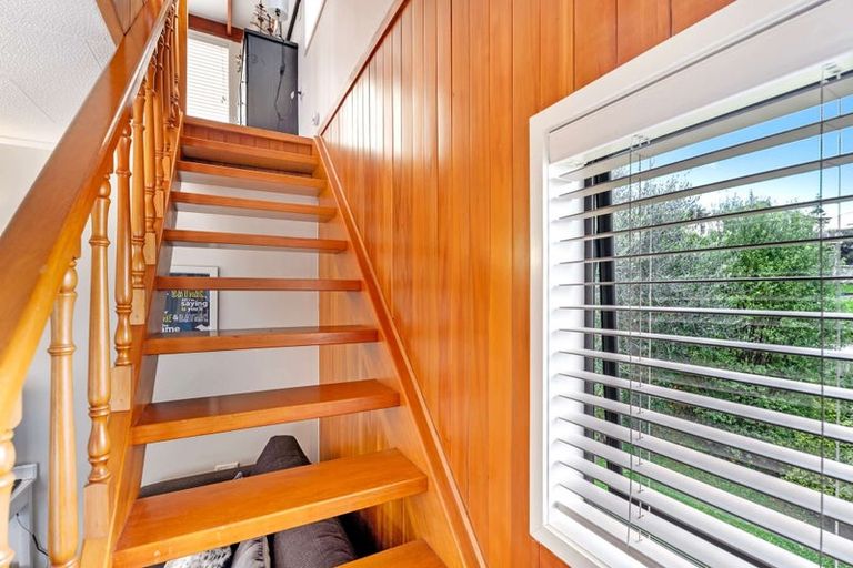 Photo of property in 15 Rabbit Way, Whitianga, 3510