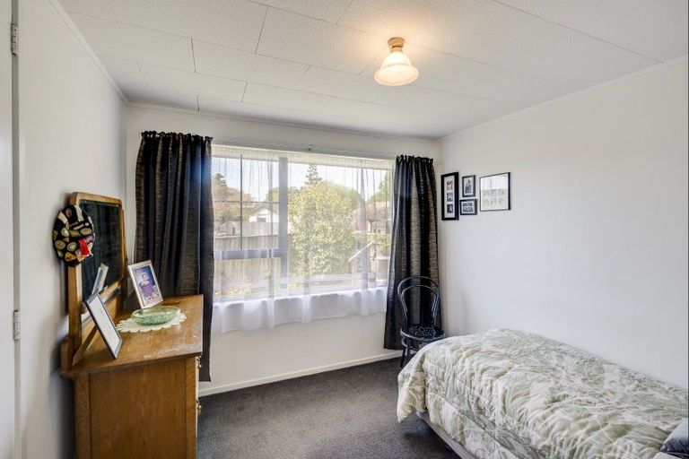 Photo of property in 12 Hetley Crescent, Taradale, Napier, 4112