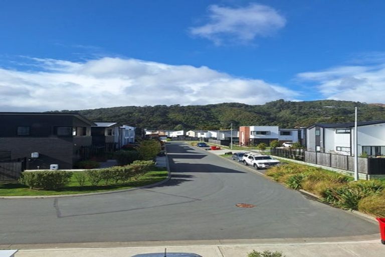 Photo of property in 36 Mawai Hakona Drive, Wallaceville, Upper Hutt, 5018