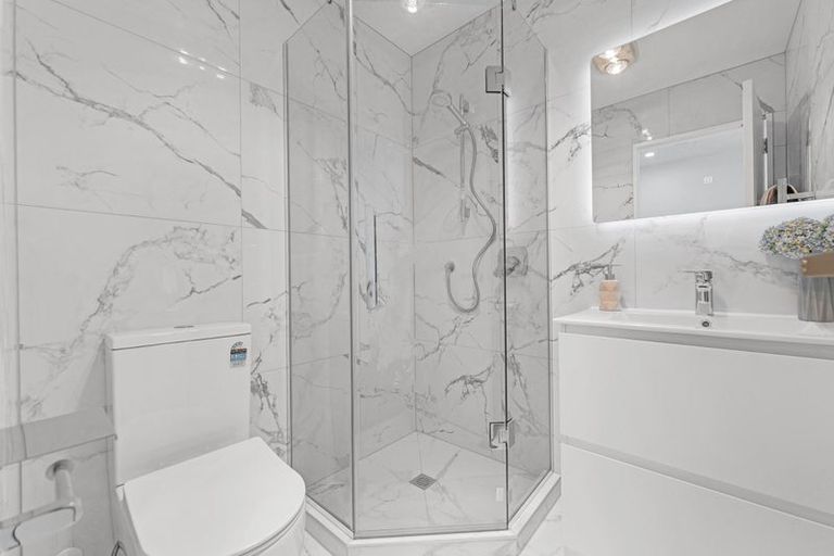 Photo of property in 17/17 Barneys Farm Road, Clendon Park, Auckland, 2103