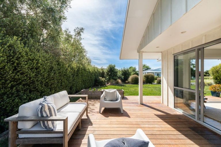 Photo of property in 14 Cape Grove, Haumoana, 4180