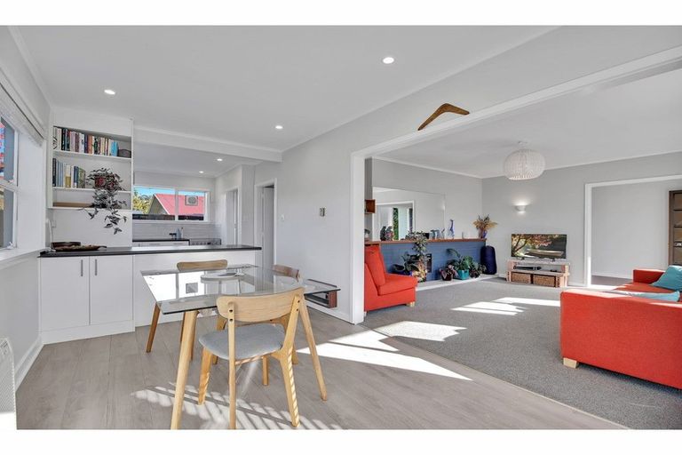 Photo of property in 257 Fifield Terrace, Opawa, Christchurch, 8023
