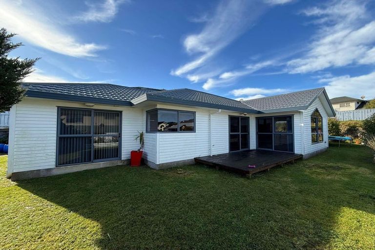 Photo of property in 10 Cabbage Tree Grove, Woodridge, Wellington, 6037