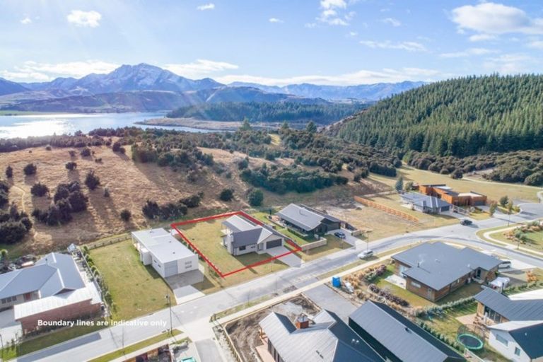 Photo of property in 103 Infinity Drive, Wanaka, 9305