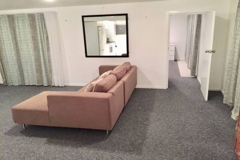 Photo of property in 108 Captain Scott Road, Glen Eden, Auckland, 0602