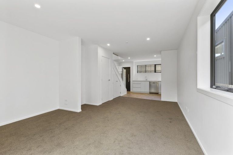 Photo of property in 96u9 Washington Avenue, Brooklyn, Wellington, 6021