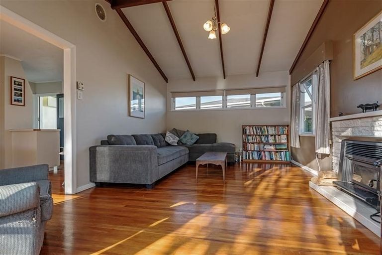 Photo of property in 3 Hunter Street, Milson, Palmerston North, 4414