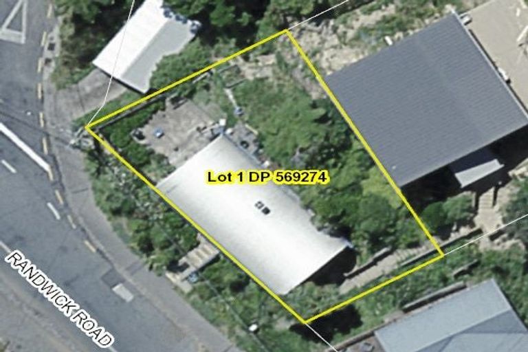 Photo of property in 38a Randwick Road, Northland, Wellington, 6012