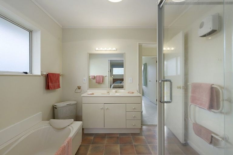 Photo of property in 35a Hurley Road, Paraparaumu Beach, Paraparaumu, 5032