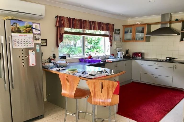 Photo of property in 50 Lansell Drive, East Tamaki Heights, Auckland, 2016