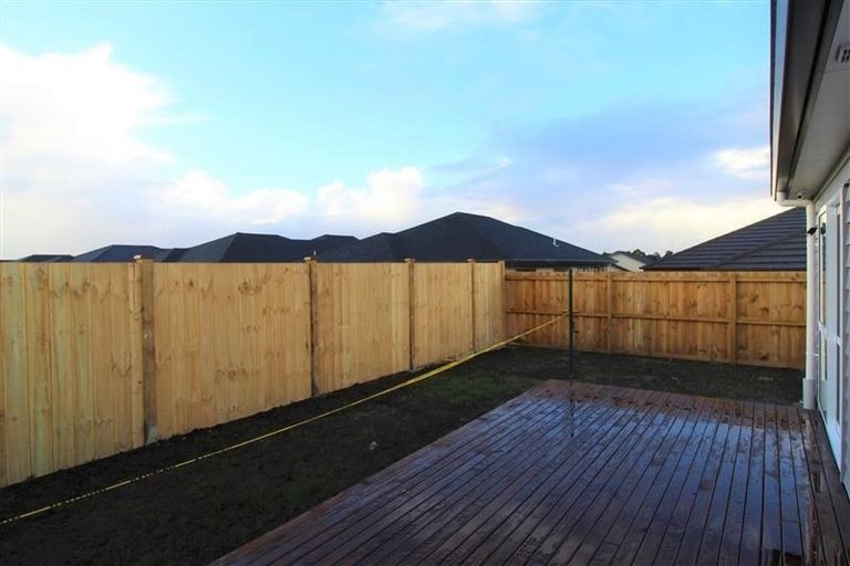 Photo of property in 12 Parton Road, Pukekohe, 2120