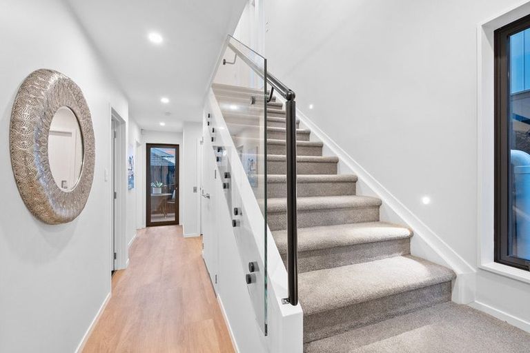 Photo of property in 13c Dominion Street, Takapuna, Auckland, 0622