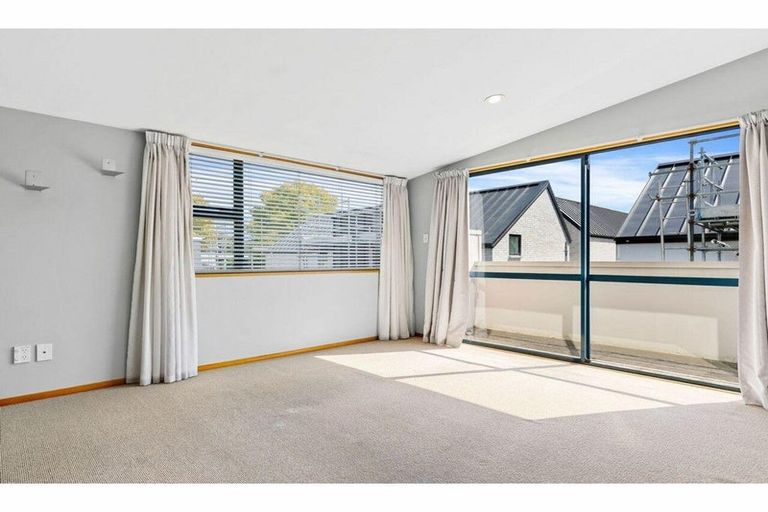 Photo of property in 18 Darvel Street, Riccarton, Christchurch, 8011