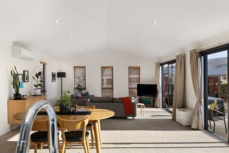 Photo of property in 47c Erskine Street, Lake Hayes, Queenstown, 9304