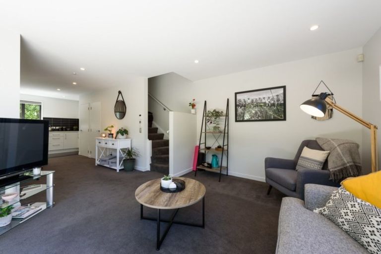 Photo of property in 22/8u Thatcher Crescent, Crofton Downs, Wellington, 6035