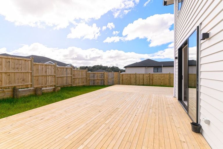 Photo of property in 5 Kate Duncan Drive, Swanson, 0614