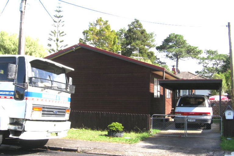 Photo of property in 2/46 Daytona Road, Henderson, Auckland, 0610