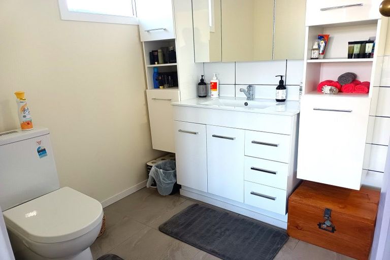 Photo of property in 50 Queen Street, Westport, 7825