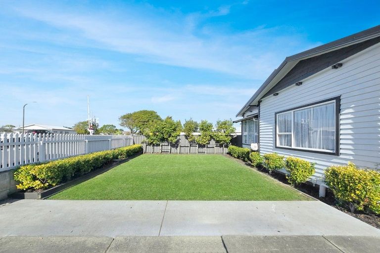 Photo of property in 8 Georges Drive, Napier South, Napier, 4110