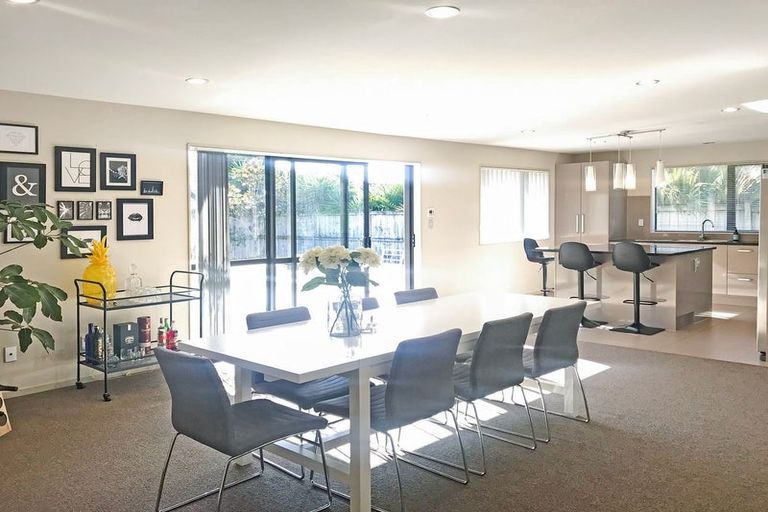 Photo of property in 54 Castellina Drive, Karaka, Papakura, 2113