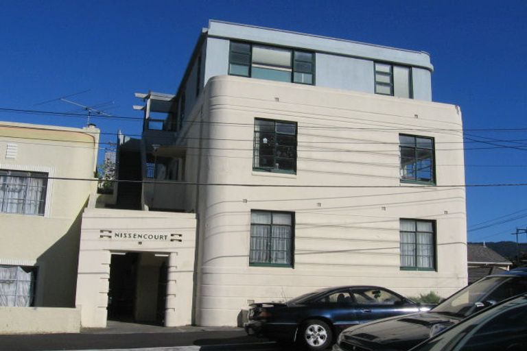 Photo of property in Nissen Court, 11h Hawker Street, Mount Victoria, Wellington, 6011