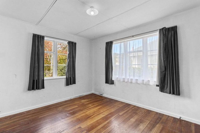 Photo of property in 90 Huatoki Street, Vogeltown, New Plymouth, 4310