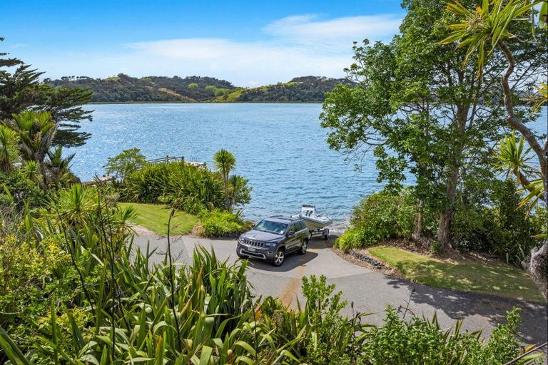 Photo of property in 9 Young Street, Mahurangi East, Warkworth, 0982