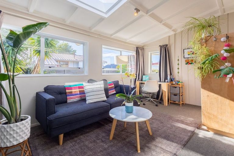 Photo of property in 49 Donovan Road, Paraparaumu Beach, Paraparaumu, 5032