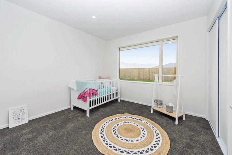 Photo of property in 58 Sandhurst Drive, Papamoa Beach, Papamoa, 3118