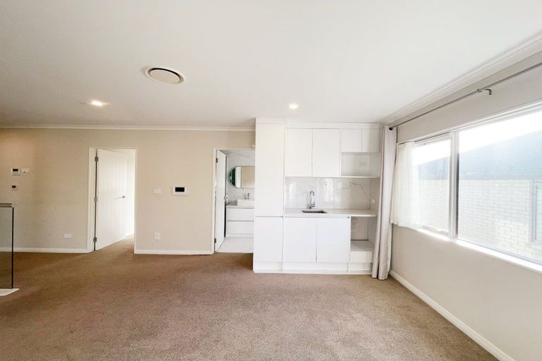 Photo of property in 8 Greenan Drive, Flat Bush, Auckland, 2019