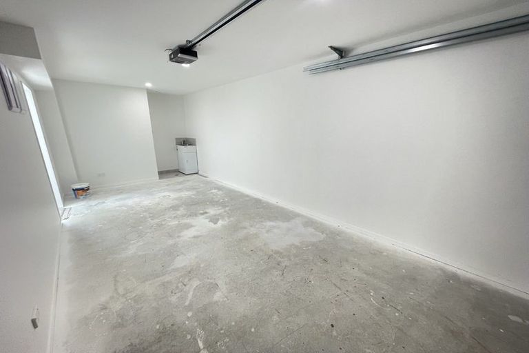 Photo of property in 13c Edinburgh Avenue, Rosehill, Papakura, 2113