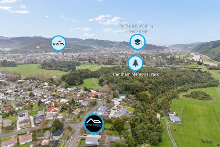 Photo of property in 21a Holdsworth Avenue, Trentham, Upper Hutt, 5018
