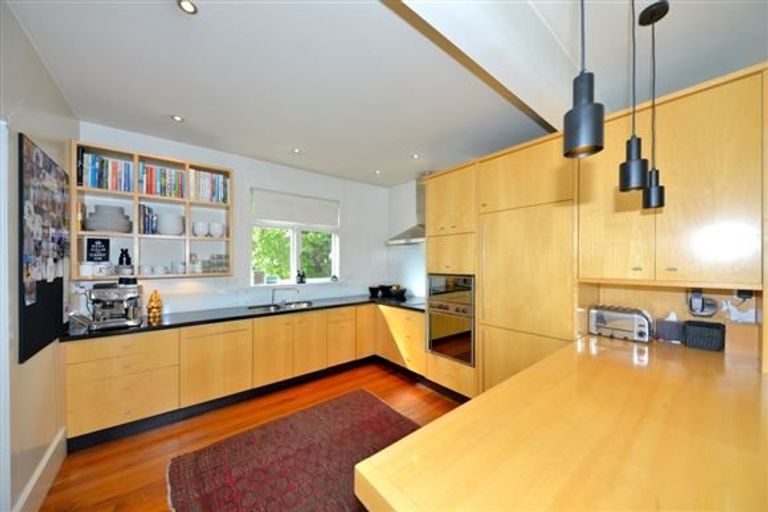 Photo of property in 15 Holmwood Road, Merivale, Christchurch, 8014