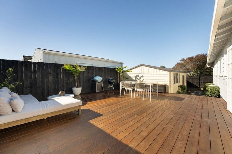 Photo of property in 2b Dalton Drive, Papamoa Beach, Papamoa, 3118