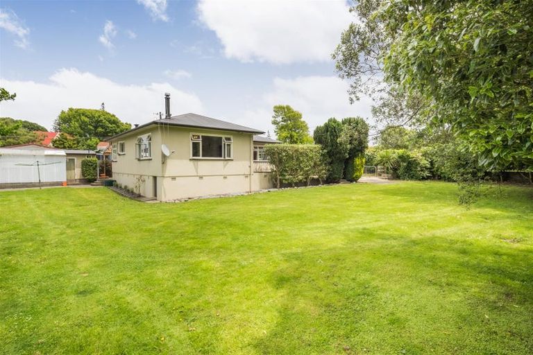 Photo of property in 15 Maunder Street, Marton, 4710