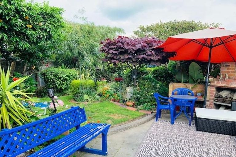 Photo of property in 21 Eton Street, Taradale, Napier, 4112