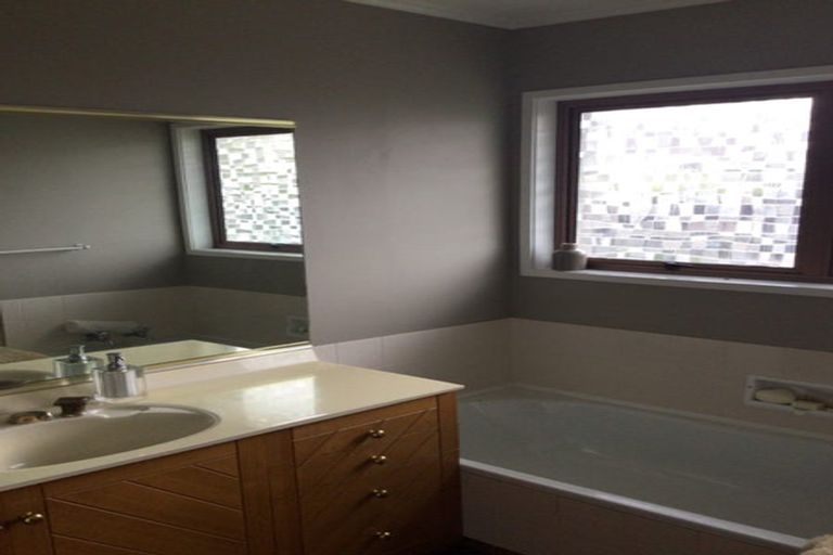 Photo of property in 10 Harpham Street, Taradale, Napier, 4112