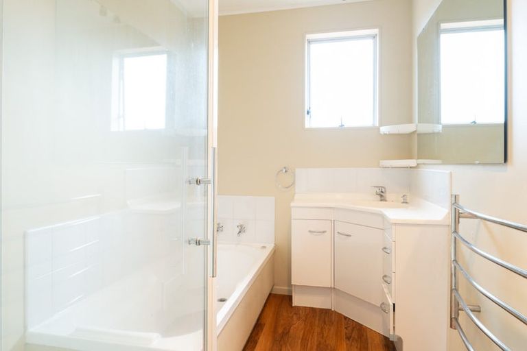 Photo of property in 46 Cypress Drive, Maungaraki, Lower Hutt, 5010