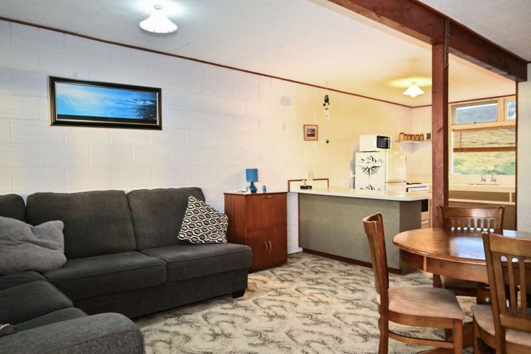 Photo of property in 8d Koura Crescent, Mahia, 4198